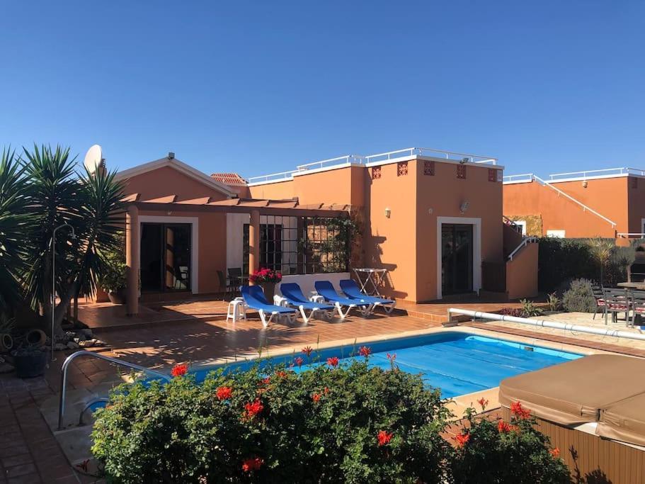 Casa Piedra, Luxury Family Front Line Golf, Hot Tub,Pool Table, 8 Pers, Caleta De Fuste Villa Exterior photo